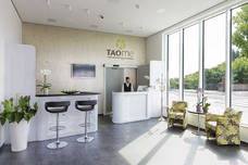Rezeption mit Lobby Bar